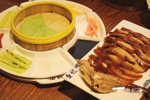 烤鸭中的哈密瓜条怎么吃,独特搭配，美味升级